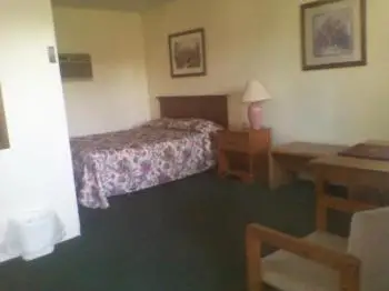 Capri Motel Main image