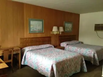 Capri Motel 4